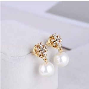 NWT Tory Burch Earrings